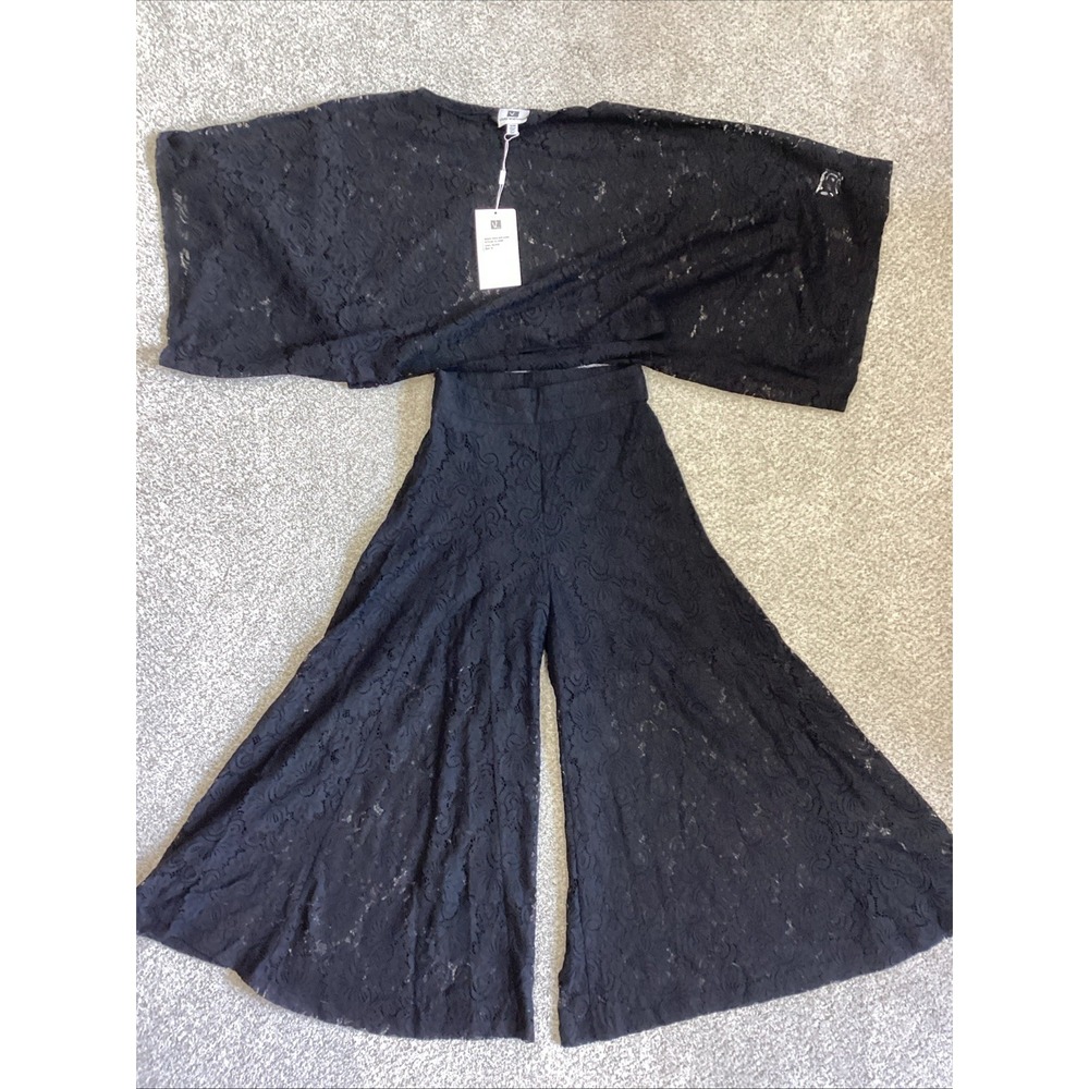 Vicky and Lucas NWT Black Lace 2-Piece Crop Top & Pants Set - Size M